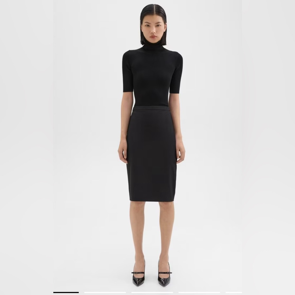 Theory Skinny Pencil Skirt in Good Wool